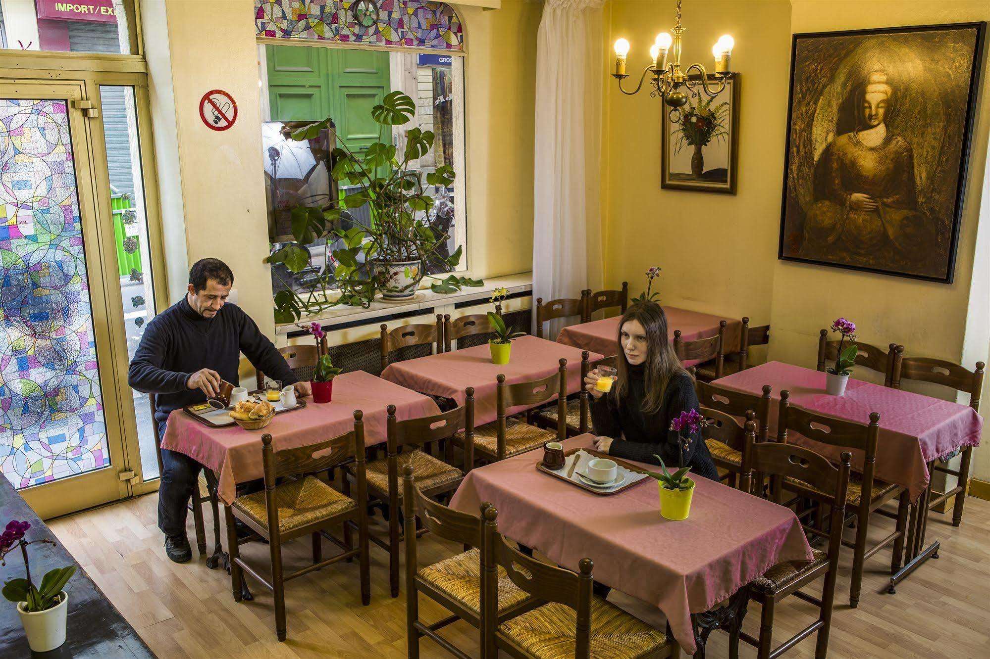 Hotel Des 3 Nations Παρίσι Εξωτερικό φωτογραφία