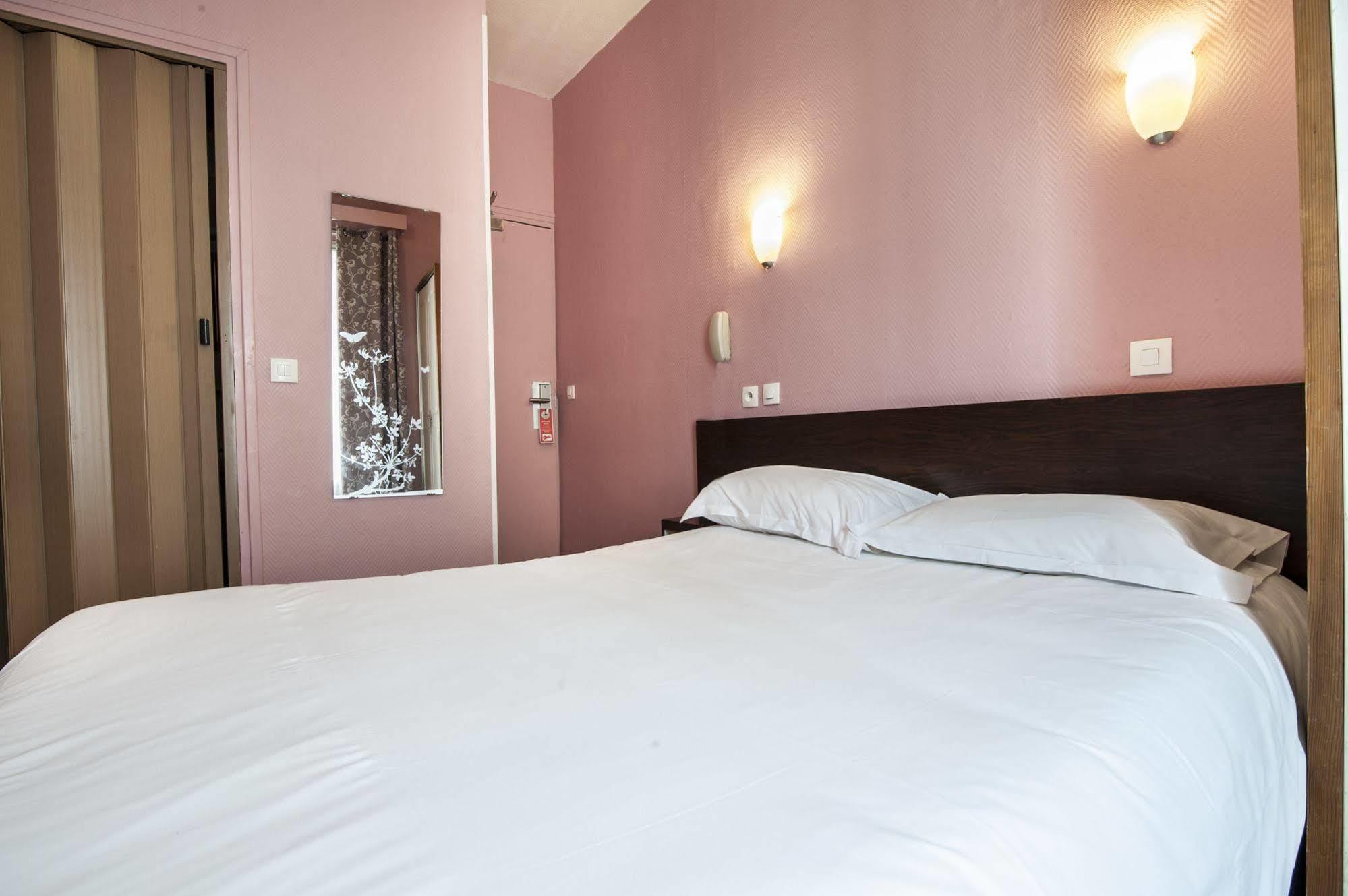 Hotel Des 3 Nations Παρίσι Εξωτερικό φωτογραφία